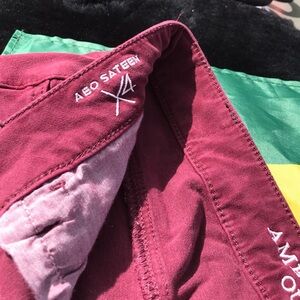 American Eagle Outfitters AEO Sateen Jeggings 360 Super Stretch Burgundy 6 Short